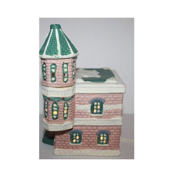 Vintage Porcelain Electric Lighted Christmas Village House - Picture 5 of 7